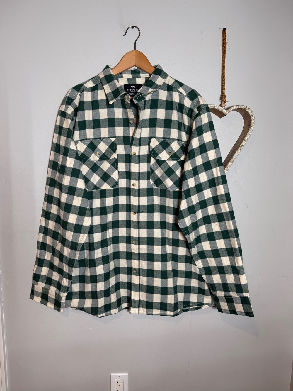 Infinity Apparel Green Cream Buffalo Plaid Flannel Shirt Button Up Shacket XL